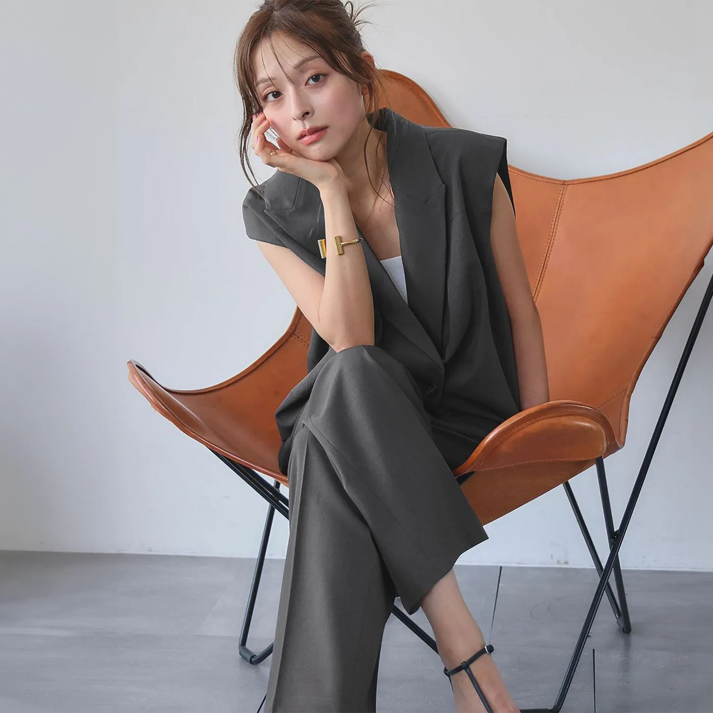 【結婚式】GIRL セットアップ くすみブルー Mサイズ 結婚式】GIRL セットアップ くすみブルー Mサイズ レディース
