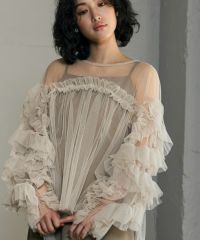 身長：166cm　着用サイズ：FREE　B：74 / W：56 / H：87