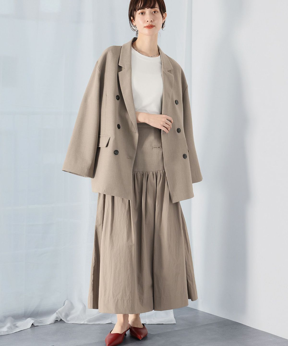 身長：166cm　着用サイズ：FREE　B：72 / W：59 / H：82