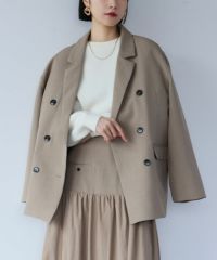 身長：165cm　着用サイズ：FREE　B：77 / W：57 / H：85