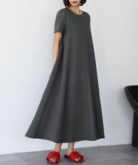 身長：162cm　着用サイズ：FREE