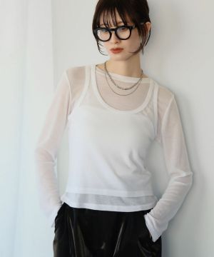 ホワイト