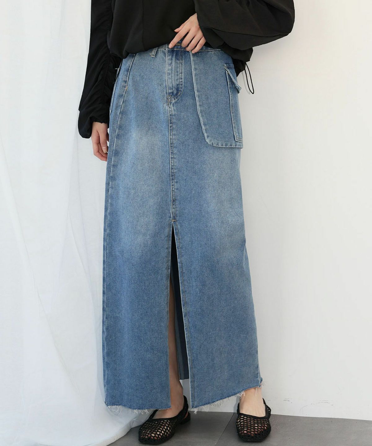 身長：166cm　着用サイズ：FREE　B：72 / W：59 / H：82