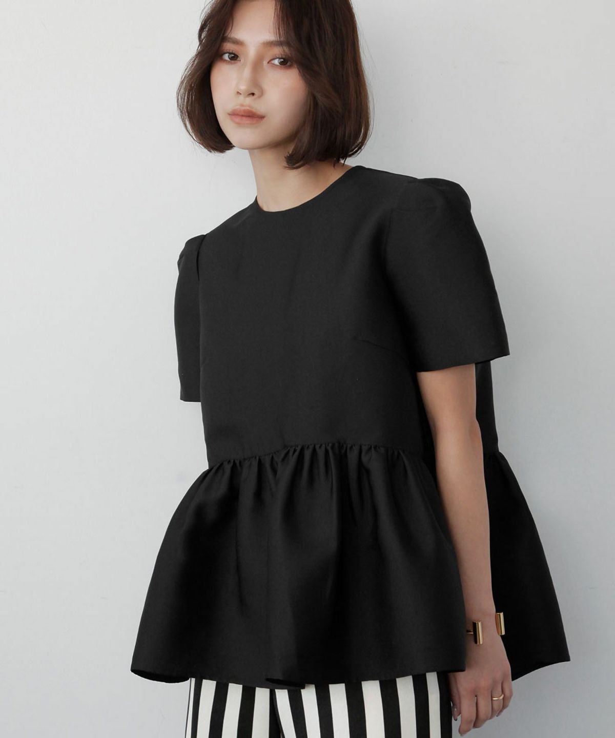 René パフスリーブ半袖トップス 黒 KOBE LETTUCE トップス ショート丈 パフスリーブ 半袖