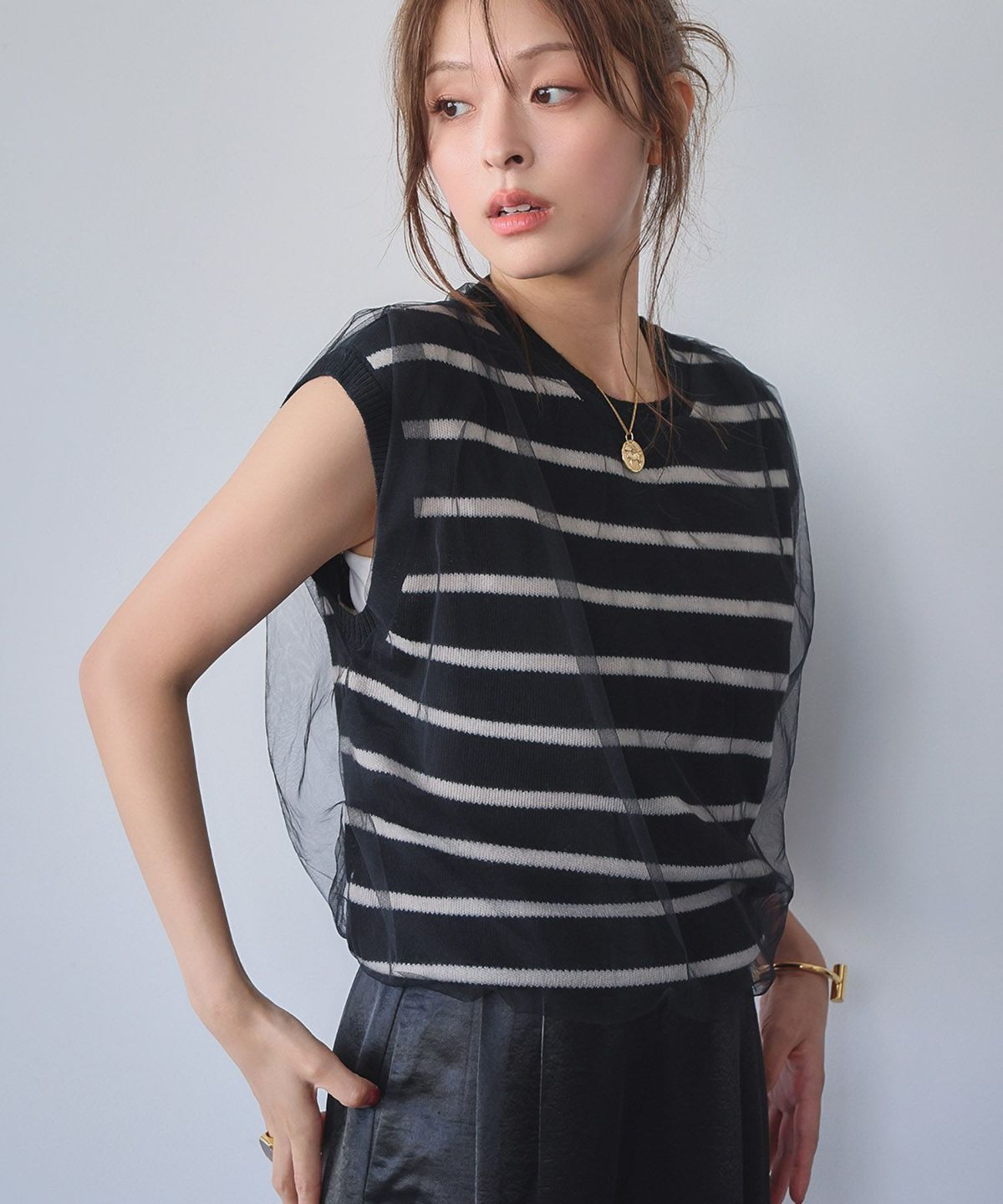 ブラックオフホワイト