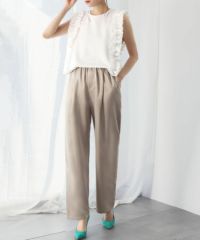 身長：165cm　着用サイズ：FREE　B：77 / W：57 / H：79