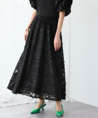身長：165cm　着用サイズ：FREE　B：77 / W：57 / H：79