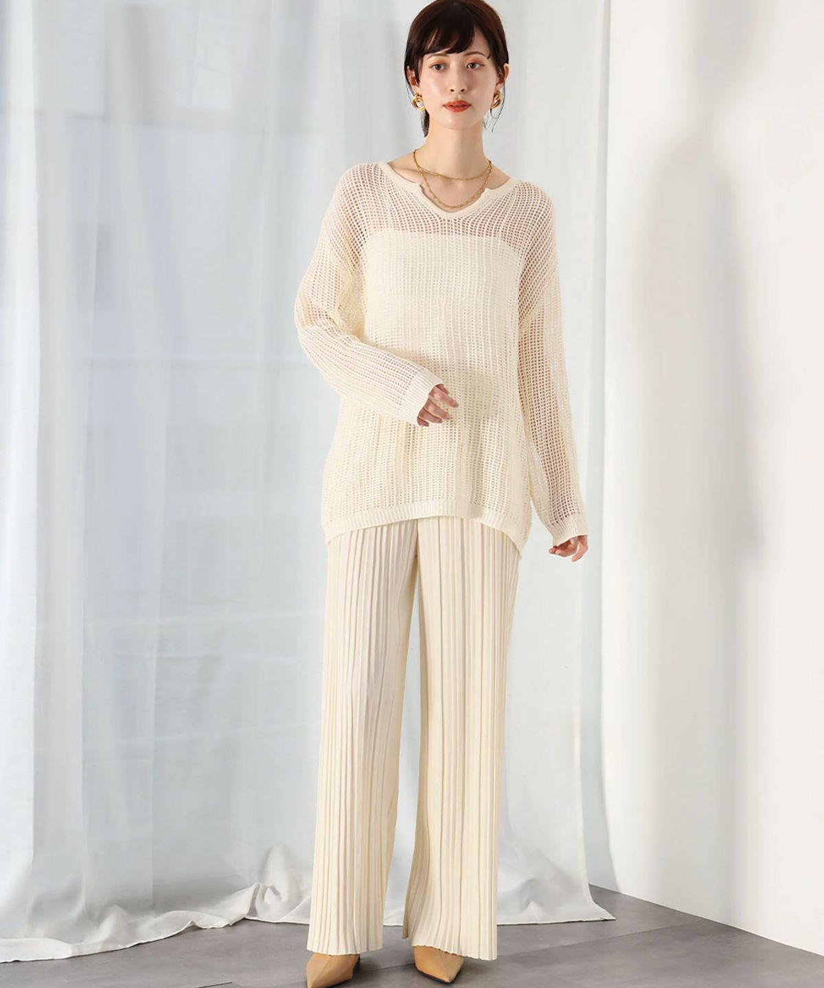 身長：166cm　着用サイズ：FREE　B：72 / W：59 / H：82