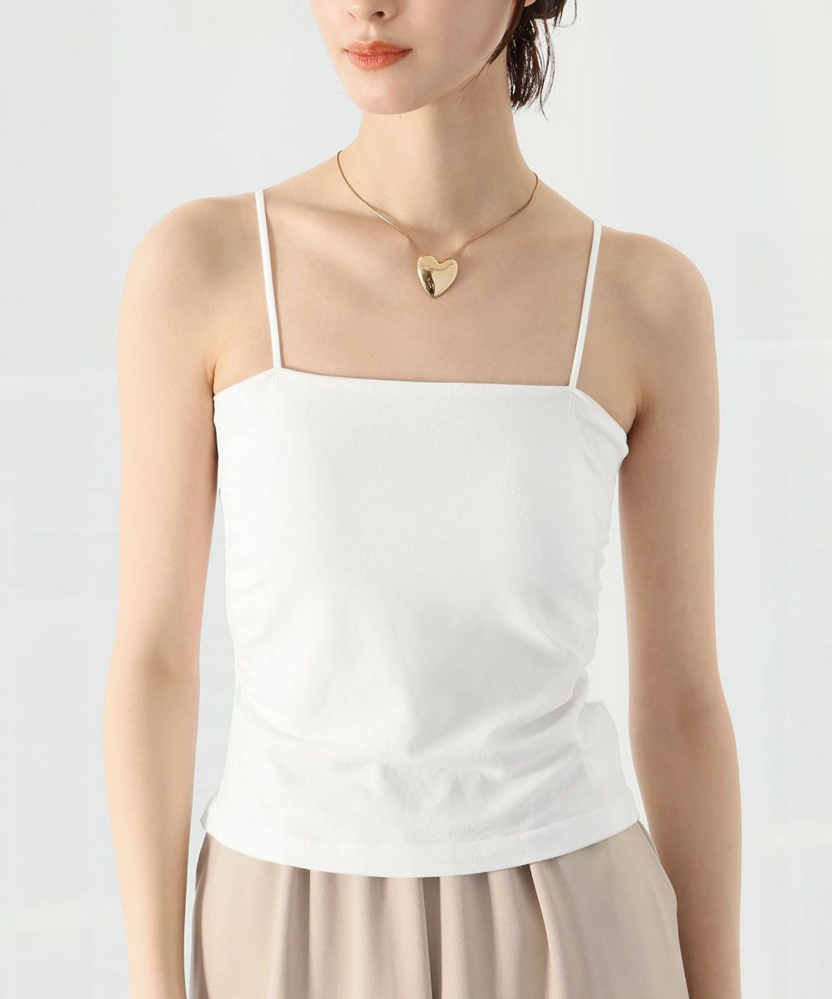 身長：166cm　着用サイズ：FREE　B：72 / W：59 / H：82