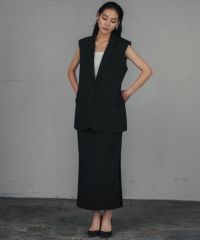 身長：168cm　着用サイズ：Mサイズ　B：81 / W：60 / H：89