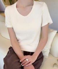 アイボリー