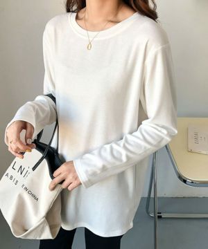 オフホワイト
