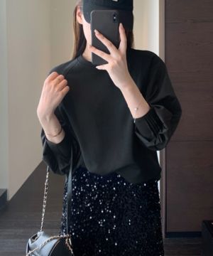ブラック