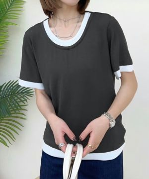 チャコールグレー