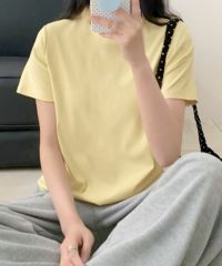 イエロー