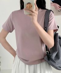 ピンクベージュ