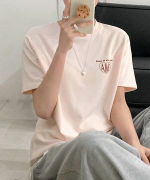 ピンク
