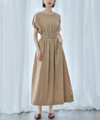 身長：166cm　着用サイズ：FREE　B：72 / W：59 / H：82