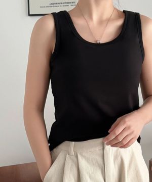 ブラック