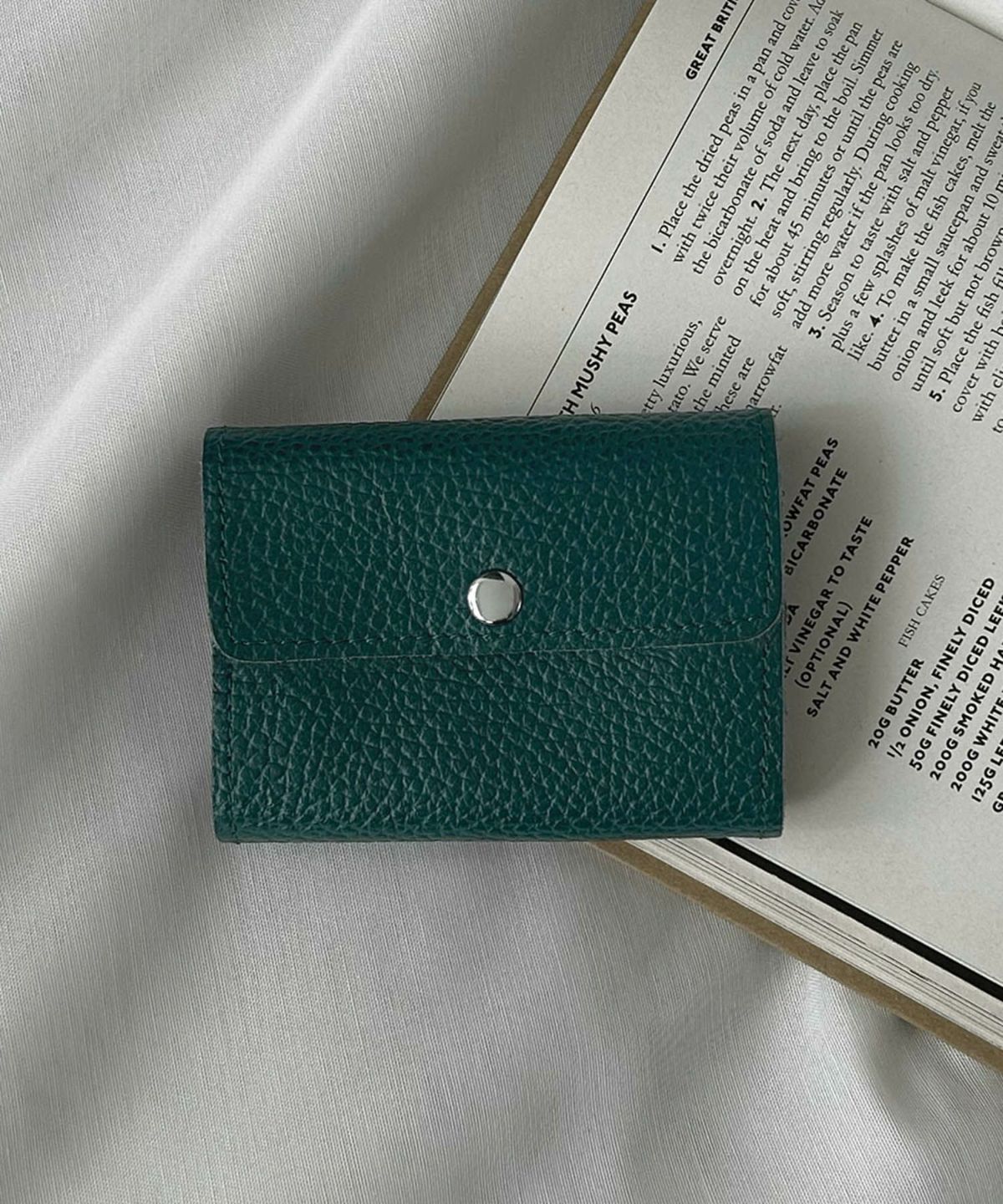 フォレストグリーン