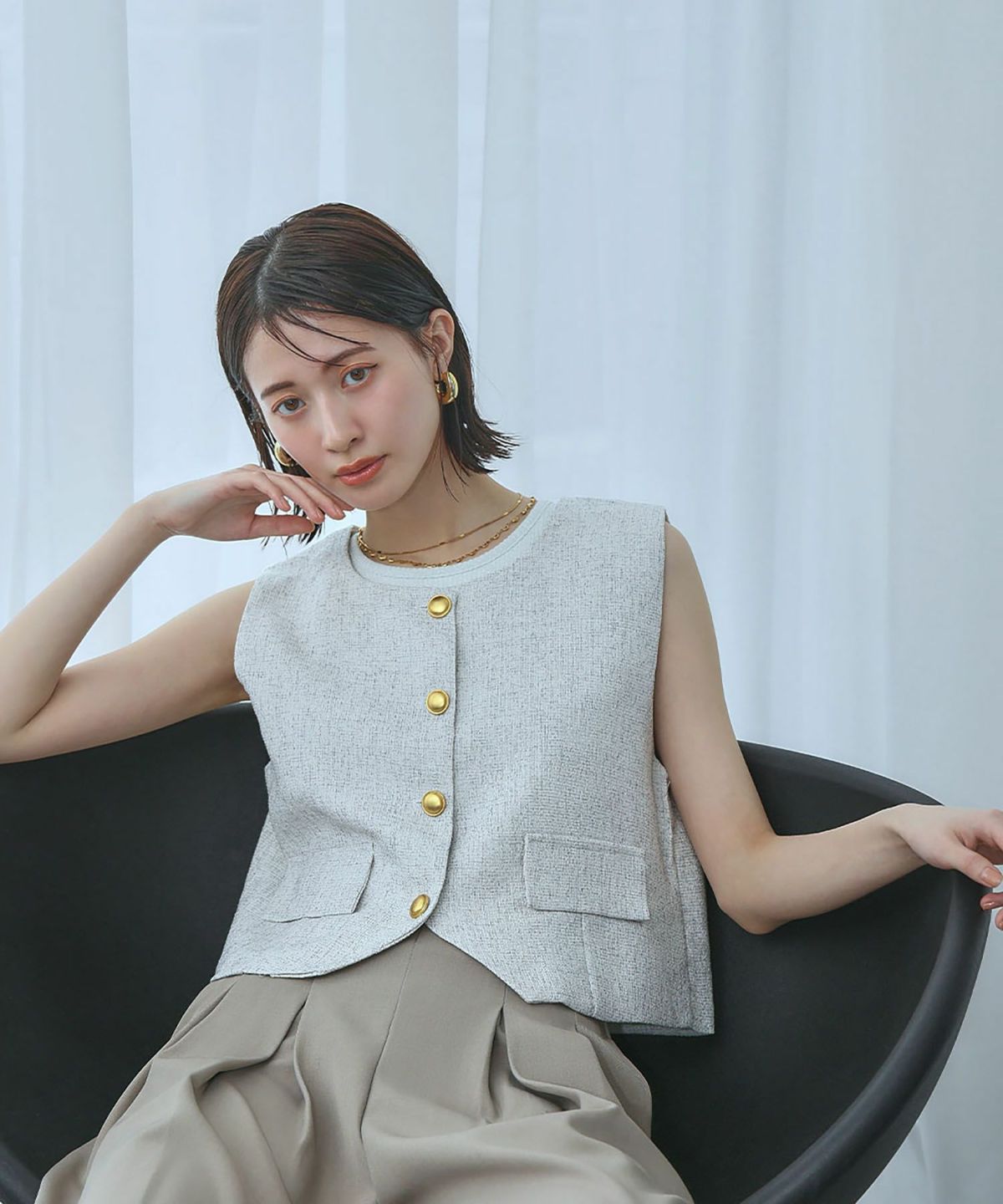 身長：166cm　着用サイズ：FREE　B：72 / W：59 / H：82