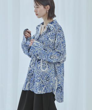 ブルー