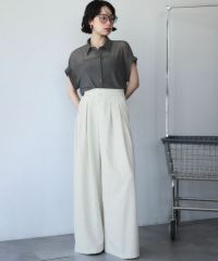 身長：157cm　着用サイズ：Mサイズ　B：82 / W：63 / H：87