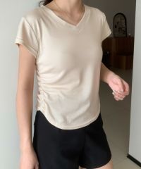ベージュ