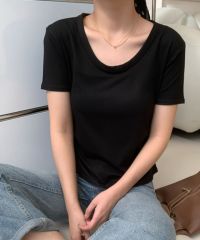 ブラック