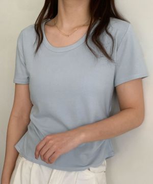 ブルー