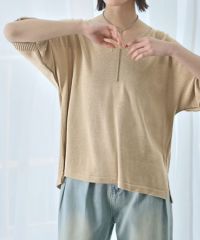 ベージュ