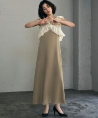 身長：166cm　着用サイズ：FREE　B：74 / W：56 / H：87
