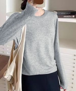 ライトグレー