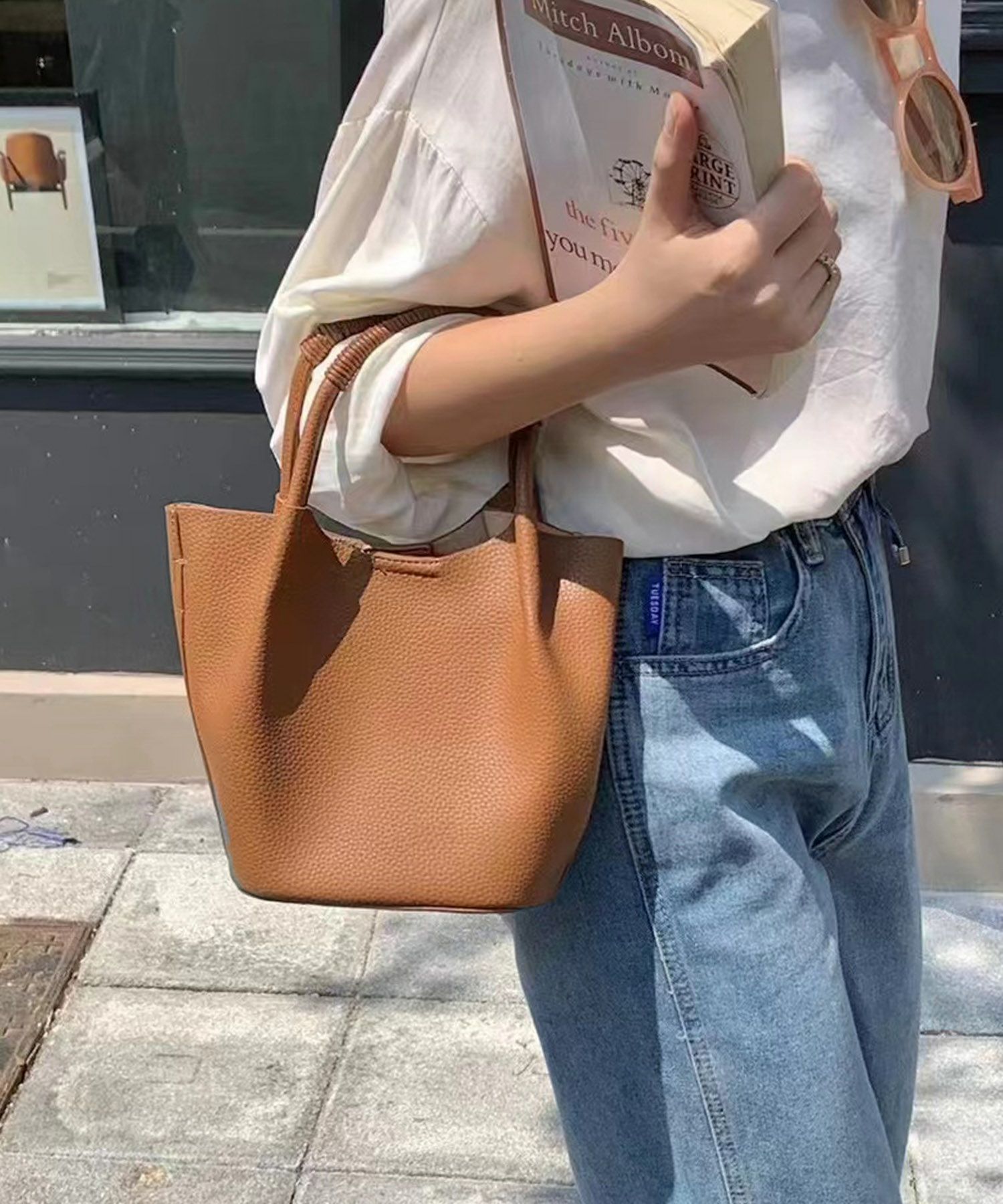 ブラウン