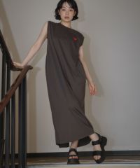 身長：157cm　着用サイズ：FREE　B：82 / W：63 / H：87