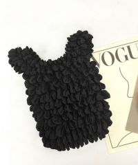 ブラック