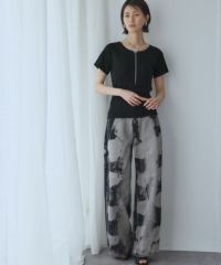 身長：166cm　着用サイズ：FREE　B：72 / W：59 / H：82