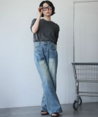 身長：157cm　着用サイズ：FREE　B：82 / W：63 / H：87