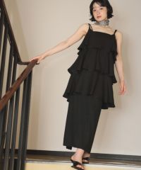身長：157cm　着用サイズ：FREE　B：82 / W：63 / H：87