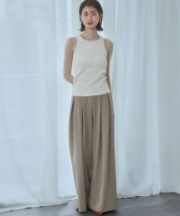 身長：166cm　着用サイズ：FREE　B：72 / W：59 / H：82