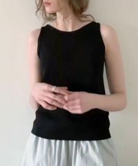 ブラック