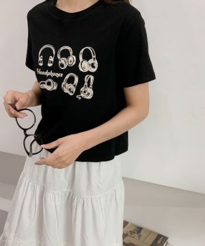 ブラック