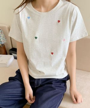 グレー