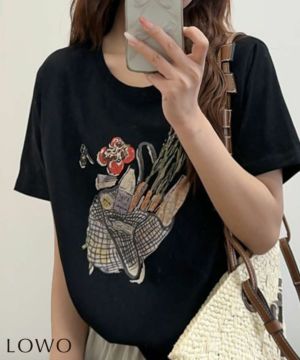 ブラック