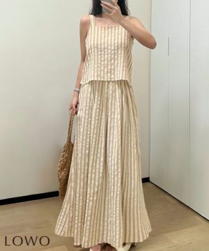 ベージュ