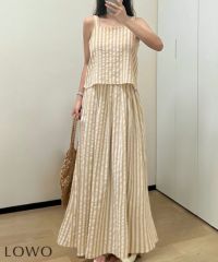 ベージュ