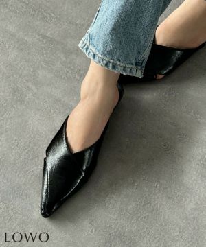ブラック