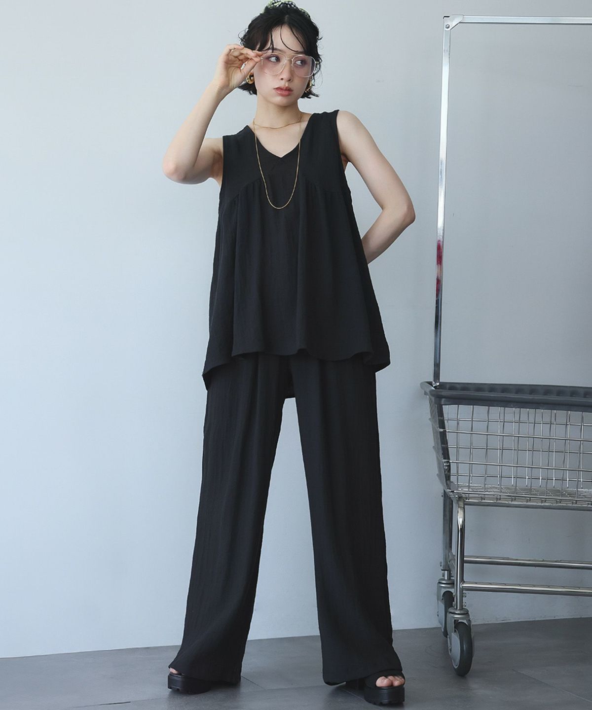 フォーマルにも！とろみブラウス×フレアワイドパンツ2点セットアップ アイボリー gogomaxshop_p21046275fc8a