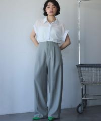 身長：157cm　着用サイズ：FREE　B：82 / W：63 / H：87