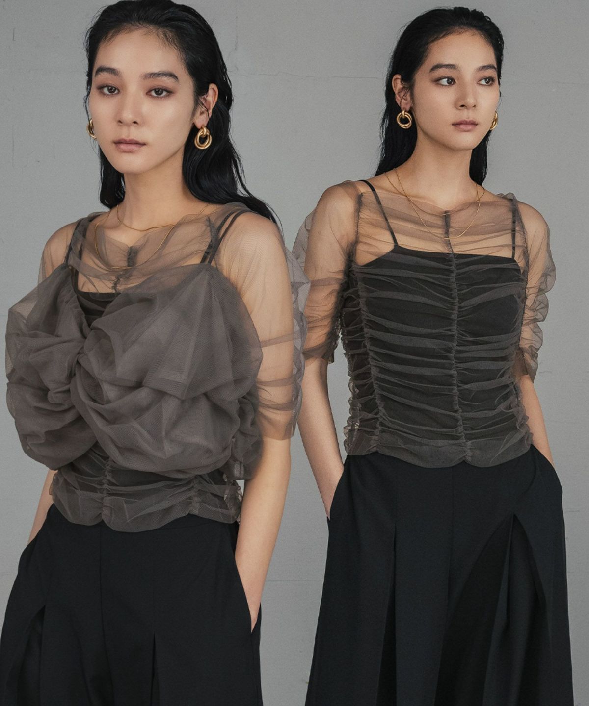 チャコールグレー